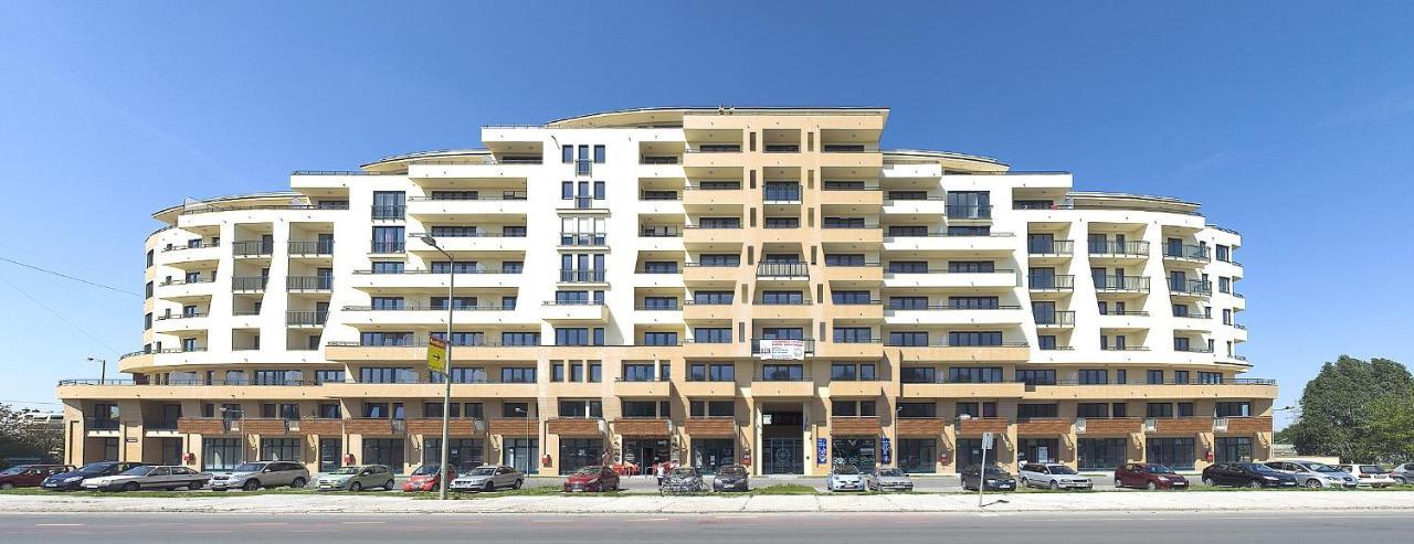 Tisza Palota Apartmanok Segedyn Zewnętrze zdjęcie