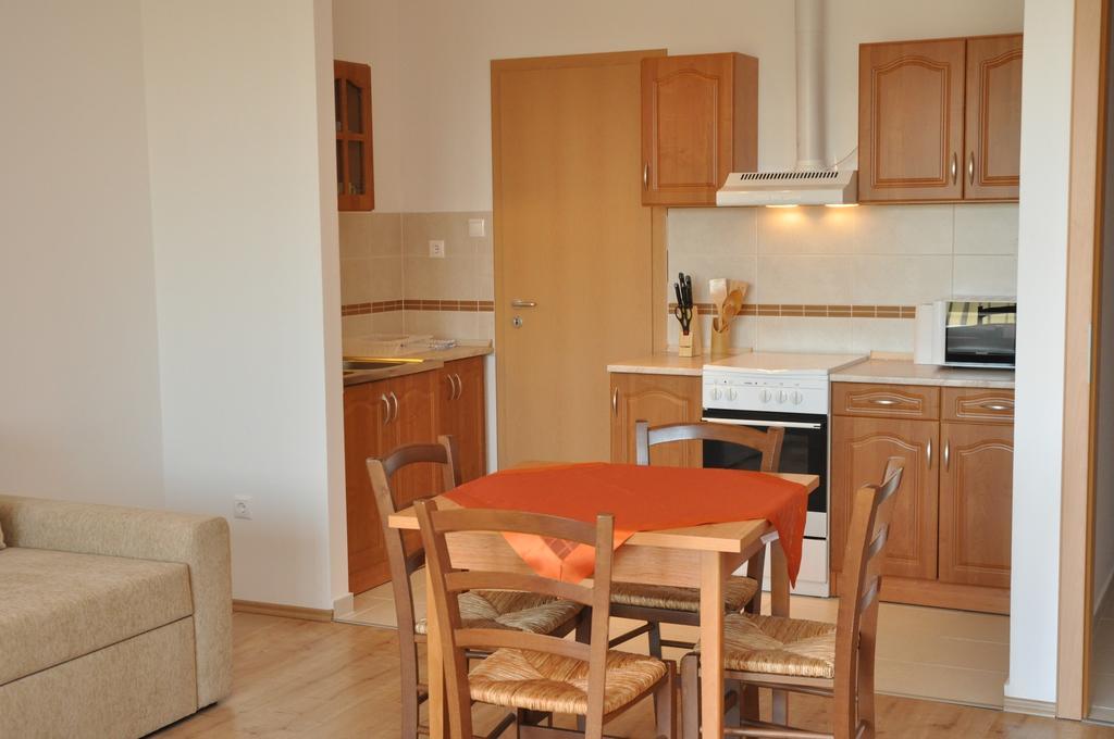 Tisza Palota Apartmanok Segedyn Pokój zdjęcie
