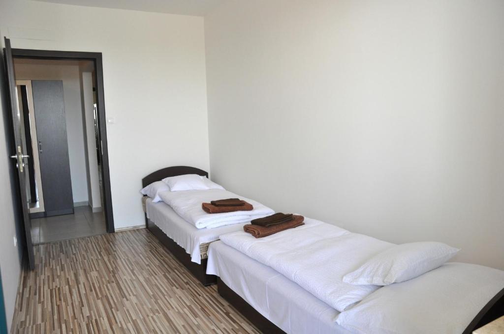 Tisza Palota Apartmanok Segedyn Pokój zdjęcie